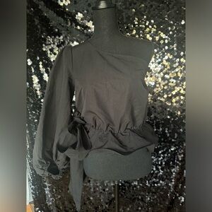NWT VICI x Nordstrom one shoulder black top with side tie and synched waist